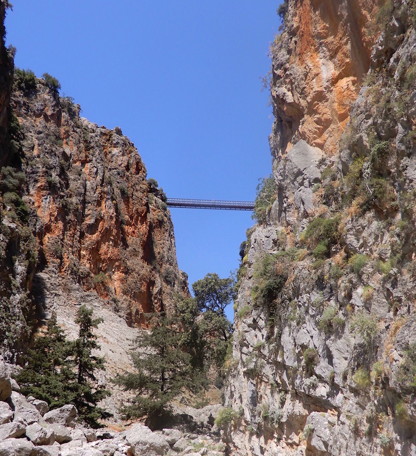 Photo 7. Le pont suspendu duquel on peut faire le 2e plus saut à l'élastique d'Europe